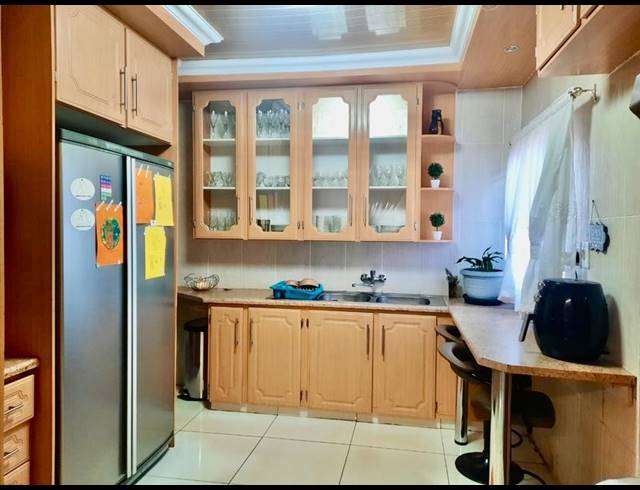 3 BEDROOM HOUSE FOR SALE IN VANDERBIJLPARK CW 2